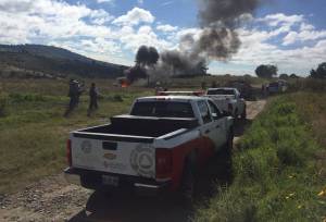 Arde toma clandestina en Chautla de Arenas, mientras en Tláloc roban combustible