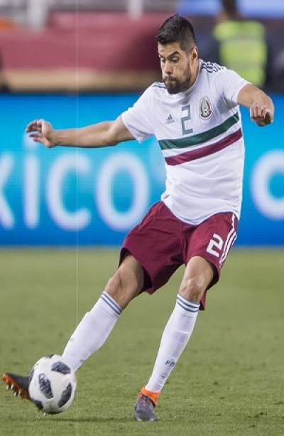 Néstor Araujo dice adiós al Mundial, no se recuperó de lesión