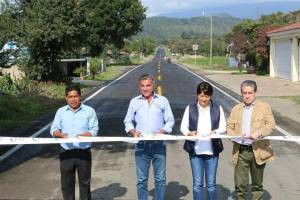 Tony Gali inaugura carretera Paso de Cortés, principal ruta de evacuación del Popocatépetl