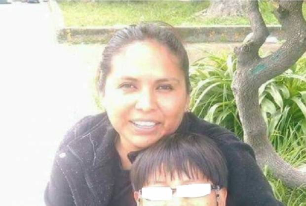 Hallan sin vida a mujer taxista en Santa Isabel Cholula