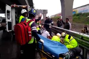 Muere motociclista atropellado en la autopista México-Puebla