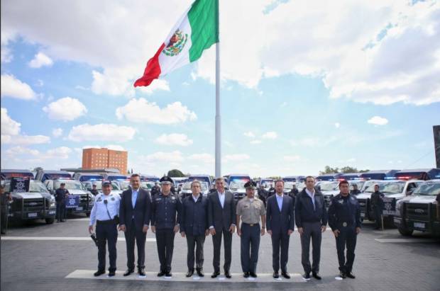 Tony Gali entrega más equipamiento a las fuerzas policiacas de Puebla