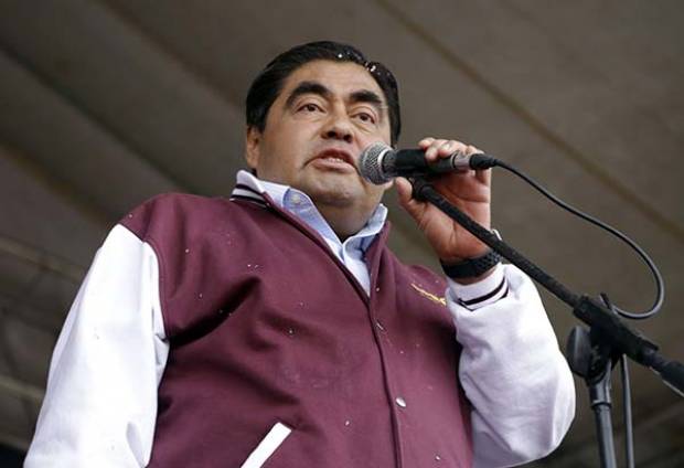Morena ratifica a Miguel Barbosa como su candidato al gobierno de Puebla