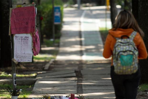 Detienen a joven que presenció suicidio de su novia en la UNAM