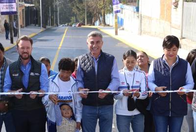 Tony Gali y Luis Banck inauguran pavimentaciones en la Romero Vargas