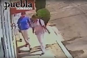VIDEO: Disfrazadas de enfermeras, asaltan vivienda en Villa Frontera