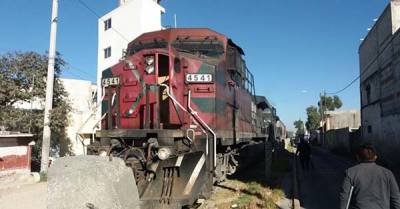 Saquean tren con toneladas de cemento en Xochimehuacán