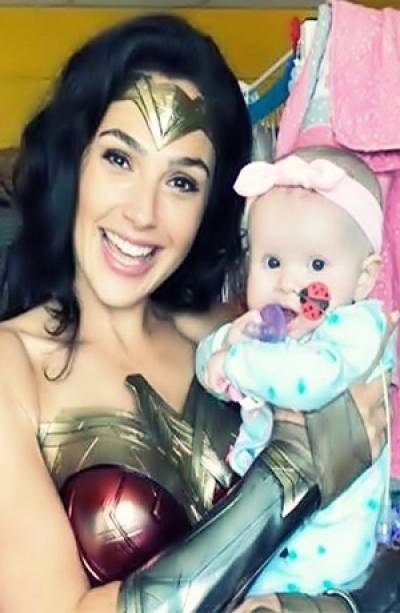Gal Gadot visitó hospital infantil como Wonder Woman