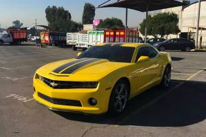 Hallan Camaro amarillo en carretera a Valsequillo, sin su propietario