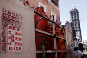 Registran aumentos a la gasolina, el gas LP y la tortilla en Puebla