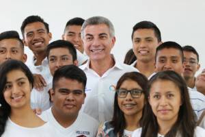 Abre Bachillerato Militarizado en Puebla, anuncia Tony Gali