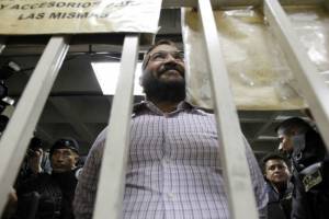 Javier Duarte baja de peso por huelga de hambre en penal