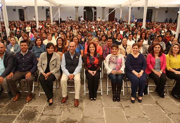 DIF capacita a orientadoras de los CAICS Puebla