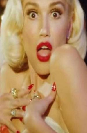 Gwen Stefani se pone navideña y emula a Marilyn Monroe