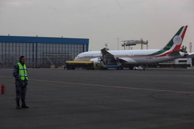 AMLO ofrecerá avión presidencial a ministros y empresarios