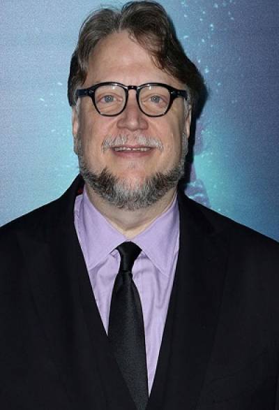 Guillermo del Toro reconocido como mejor director en Los Ángeles