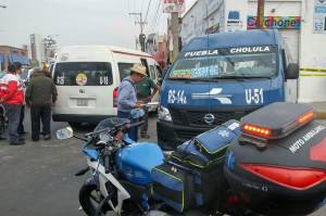 Al menos 10 heridos por choque entre unidades del transporte en Puebla