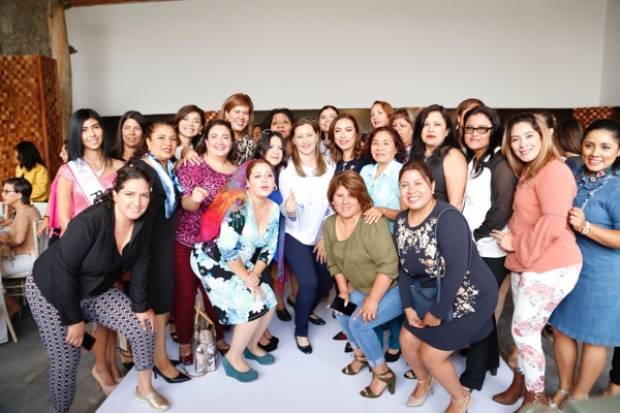 Mujeres emprendedoras es lo que necesita Puebla: Martha Erika