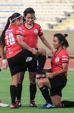 Lobos BUAP Femenil se impuso 4-3 a Cruz Azul