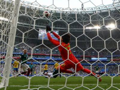 FIFA confirma a Memo Ochoa como el mejor portero del mundial