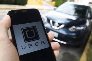 Con bots, Uber lanza campaña en redes contra reformas legales en Puebla