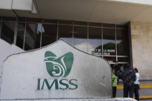 IMSS repetirá licitación en Puebla sin ventajas para Baxter: Arriola