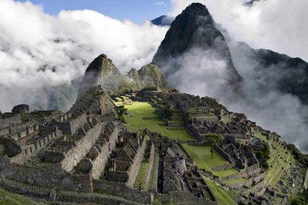 Machu Picchu comienza a restringir llegada de turistas