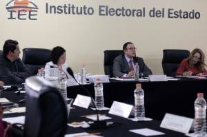 205 candidatos para consejeros en el IEE Puebla