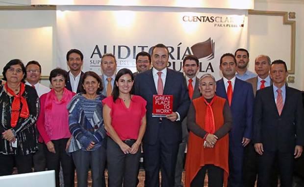 Auditoría Puebla capacita a su personal en Great Place to Work impartiendo el taller “Credibilidad”
