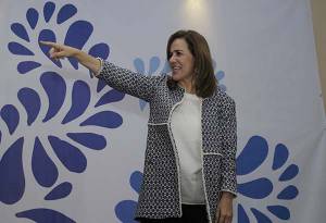Apenas 50 firmas diarias consigue Margarita Zavala en Puebla