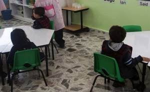 Arrestan a maestra por abuso sexual de 11 niños en Jalisco