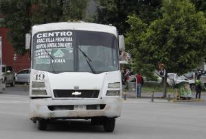 Atracaron Ruta 19 en la colonia Xonaca, un pasajero resultó herido