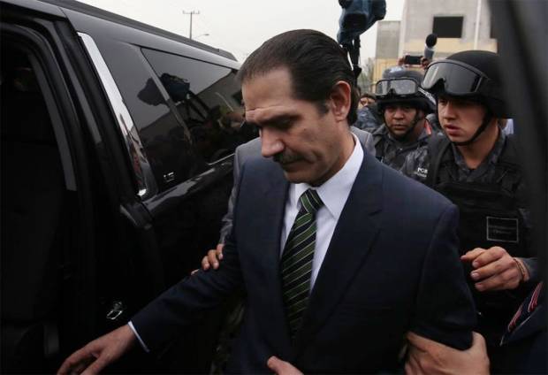 Otorgan amparo a ex gobernador de Sonora contra auto de formal prisión