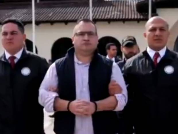 Dictan 9 años de prisión a Javier Duarte, se declara culpable, dice su abogado
