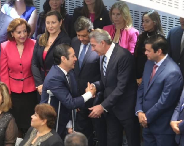 Tony Gali acude a informe del gobernador de Querétaro