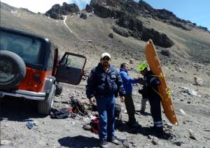 Rescatan a tres alpinistas perdidos en el Pico de Orizaba; dos muertos no han sido identificados