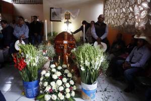 Dan último adiós a edil asesinado de Huitzilan de Serdán; exigen justicia