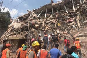 VIDEOS: Edificios caídos y graves afectaciones en CDMX por sismo de 7.1 grados