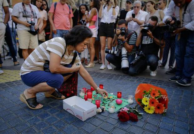 Terroristas planeaban ataque mayor con explosivos en Barcelona