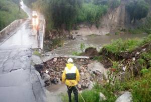 Camino al Batán registró socavón ante constantes lluvias en Puebla
