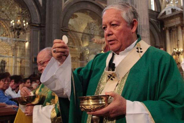 Arzobispo de Puebla pide a partidos políticos mantener la paz en el estado