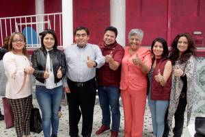 Barbosa junta a aspirantes a alcaldía de Puebla