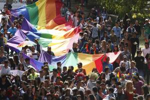 Señalan homofobia en Registro Civil de Puebla ante orden de la Corte