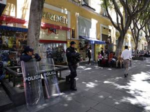 Comerciantes del Centro Histórico de Puebla denuncian que a la semana sufren de 10 a 15 atracos