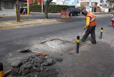 Cae inversión en mantenimiento de vialidades en Puebla Capital: Sindes