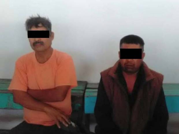 Intentaron linchar a dos hombres en Tochimilco; fueron rescatados por la policía