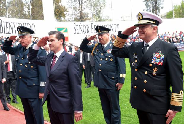 Peña Nieto promete atención a víctimas por desplome de helicóptero