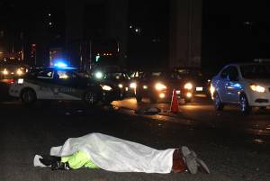 FOTOS: Mueren motociclista y peatón tras accidente en la autopista México-Puebla