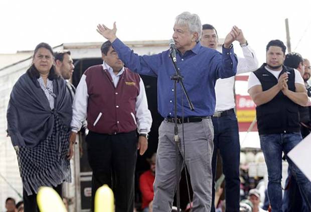 AMLO cierra gira en Puebla con mitin en Cholula y aprovecha para legitimar a Barbosa