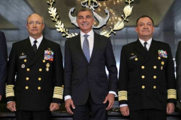 Gali pacta con la Marina instalar industria Naval en Puebla